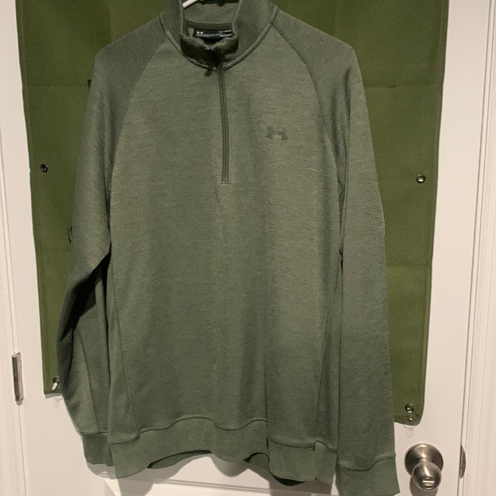 Under Armour 1/4 zip Sweater